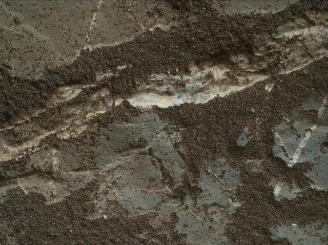Sol 1978: Mars Hand Lens Imager (MAHLI)