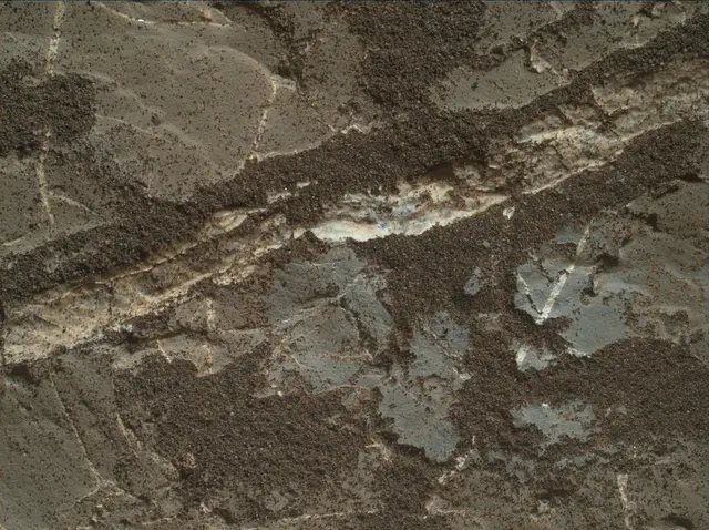Sol 1978: Mars Hand Lens Imager (MAHLI)
