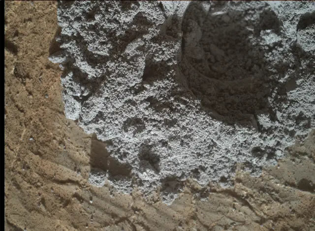 Sol 1978: Mars Hand Lens Imager (MAHLI)