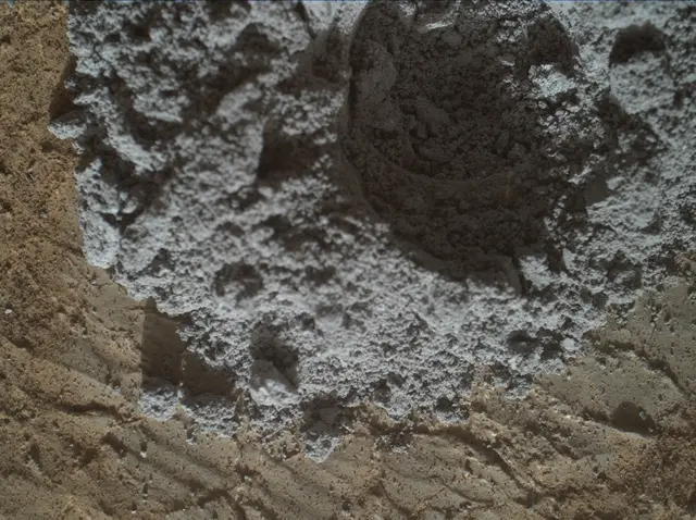 Sol 1978: Mars Hand Lens Imager (MAHLI)