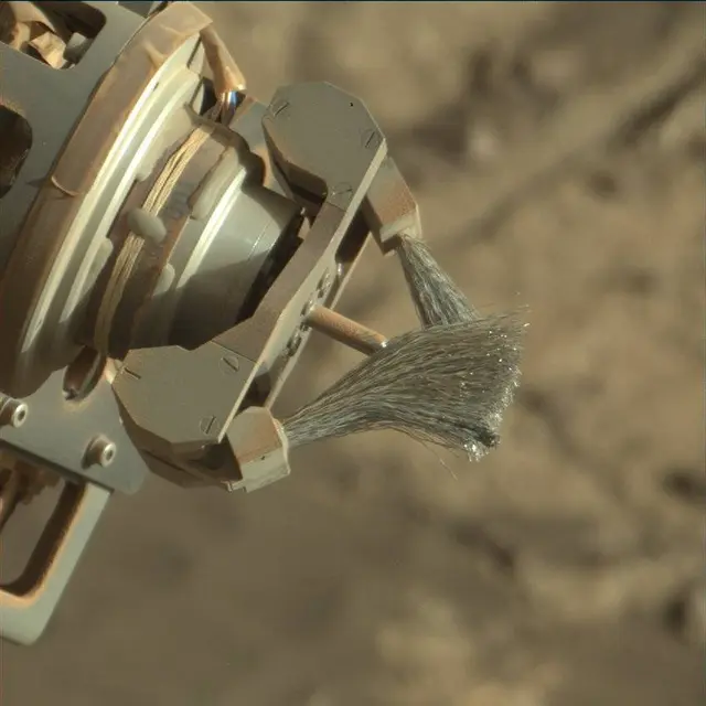Sol 1979: Mast Camera (Mastcam)