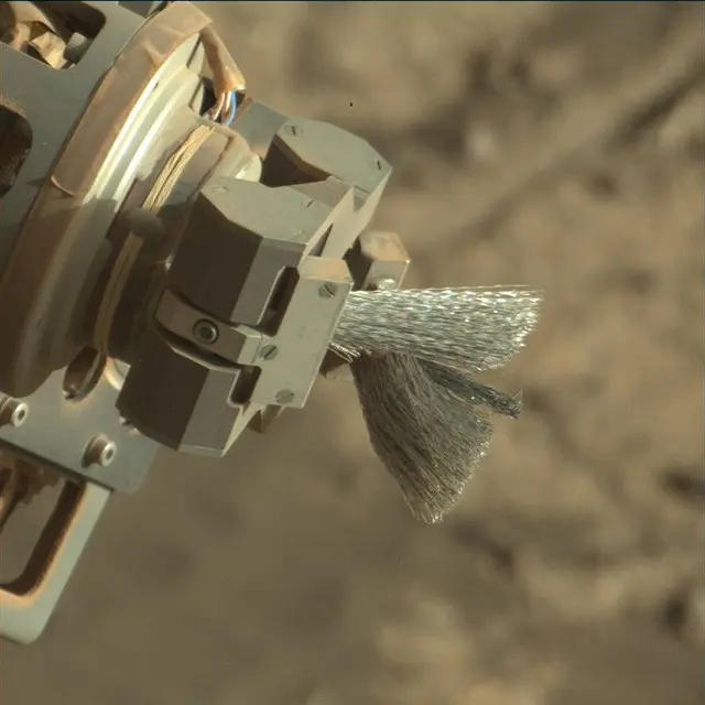 Sol 1979: Mast Camera (Mastcam)