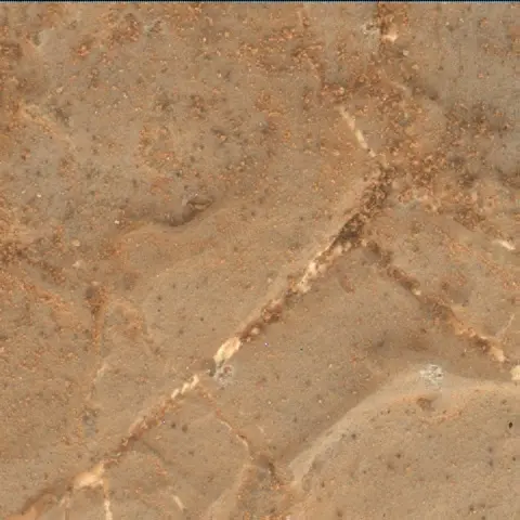 Sol 1982: Mars Hand Lens Imager (MAHLI)