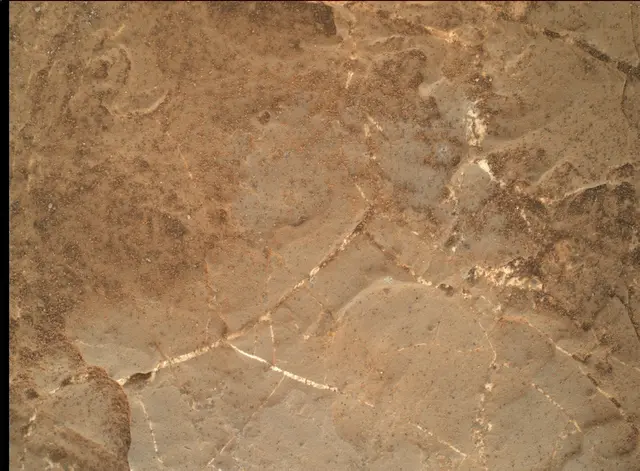 Sol 1982: Mars Hand Lens Imager (MAHLI)