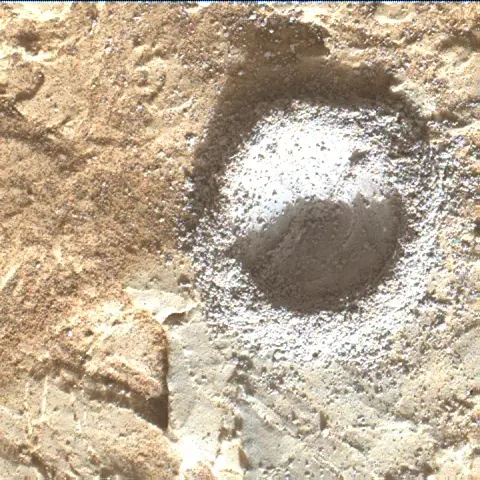 Sol 1984: Mars Hand Lens Imager (MAHLI)