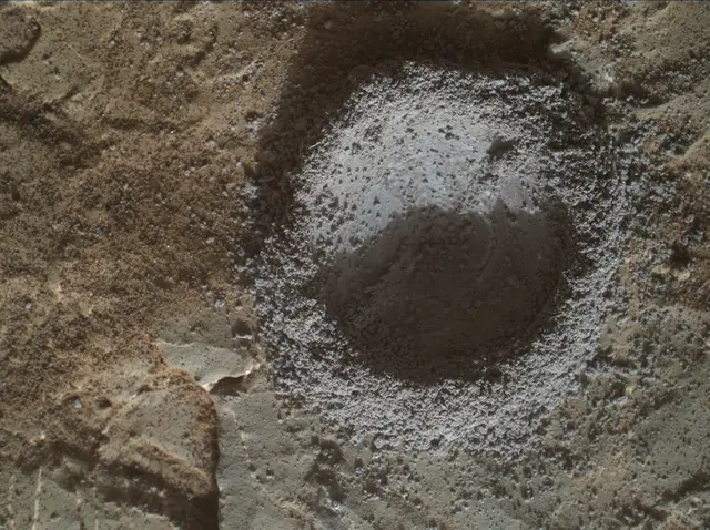 Sol 1984: Mars Hand Lens Imager (MAHLI)