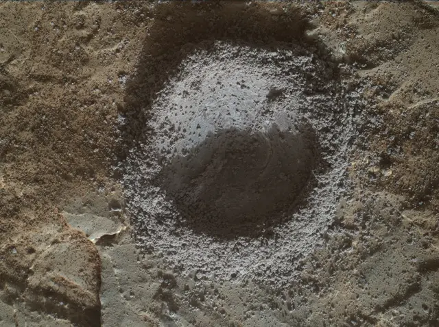 Sol 1984: Mars Hand Lens Imager (MAHLI)