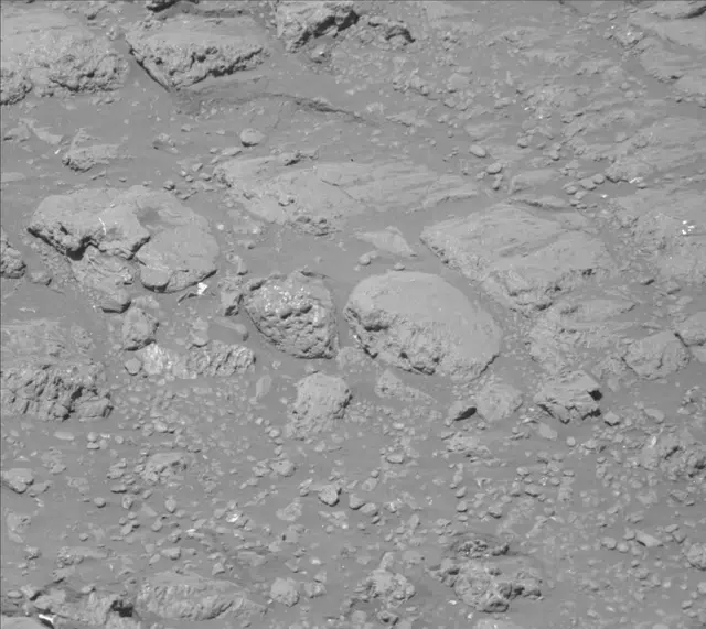 Sol 1986: Mast Camera (Mastcam)