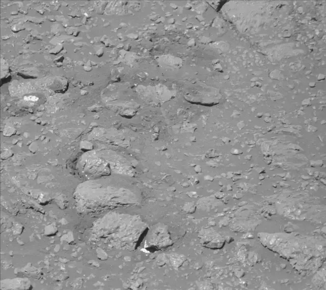 Sol 1986: Mast Camera (Mastcam)