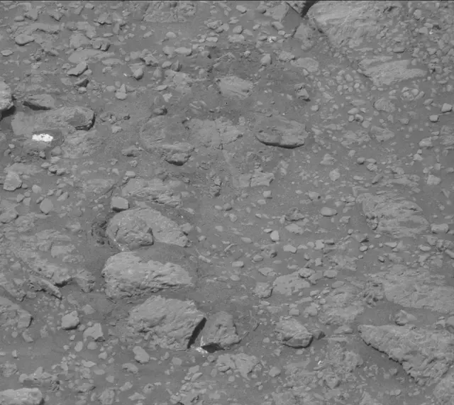 Sol 1986: Mast Camera (Mastcam)