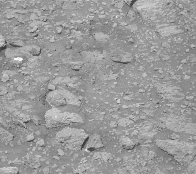 Sol 1986: Mast Camera (Mastcam)