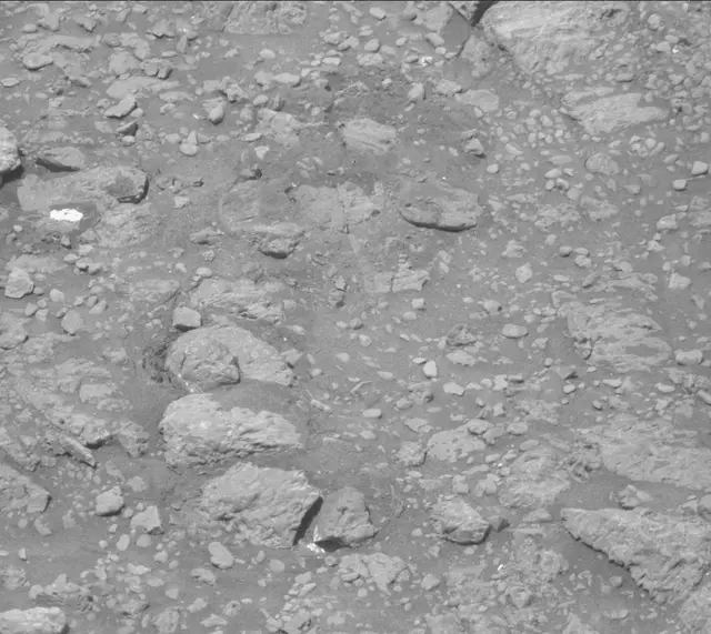 Sol 1986: Mast Camera (Mastcam)