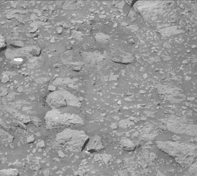 Sol 1986: Mast Camera (Mastcam)