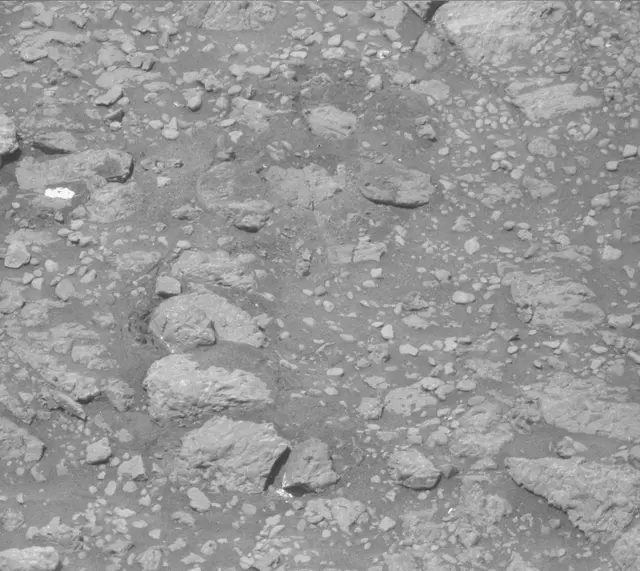 Sol 1986: Mast Camera (Mastcam)