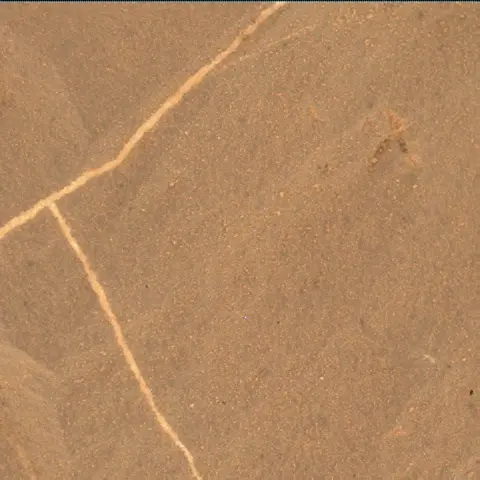 Sol 1993: Mars Hand Lens Imager (MAHLI)