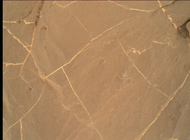 Sol 1993: Mars Hand Lens Imager (MAHLI)