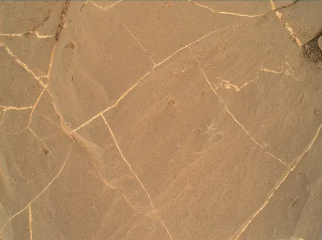Sol 1993: Mars Hand Lens Imager (MAHLI)