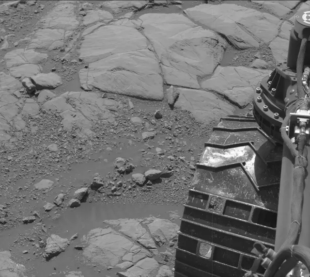 Sol 1995: Mast Camera (Mastcam)