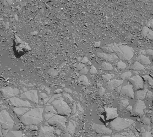 Sol 1995: Mast Camera (Mastcam)