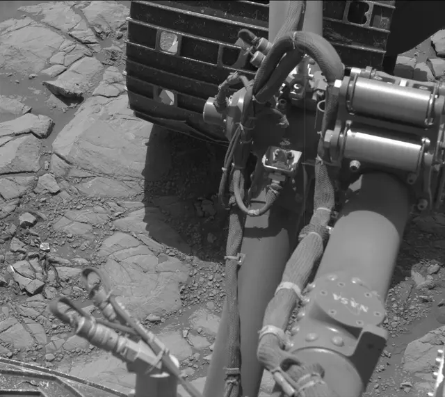 Sol 1995: Mast Camera (Mastcam)