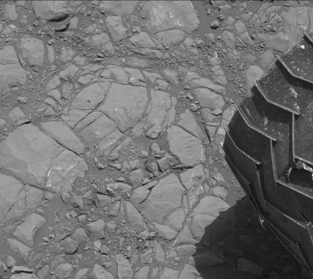 Sol 1995: Mast Camera (Mastcam)