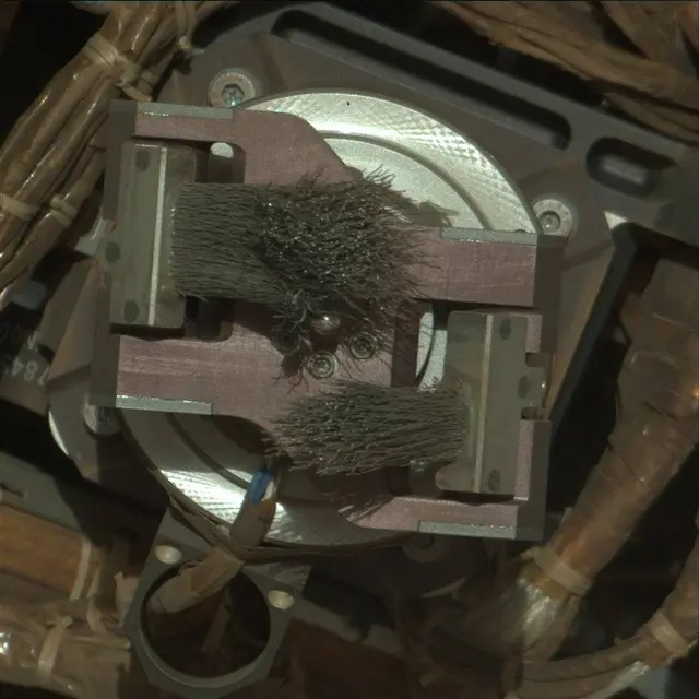 Sol 1995: Mast Camera (Mastcam)