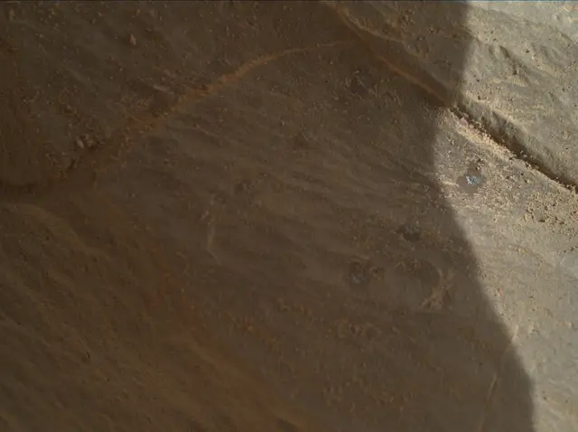 Sol 1996: Mars Hand Lens Imager (MAHLI)