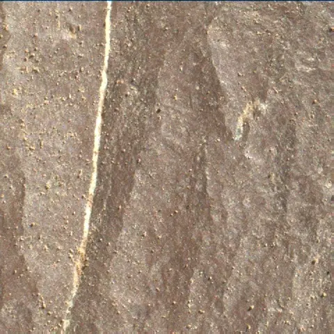 Sol 1996: Mars Hand Lens Imager (MAHLI)