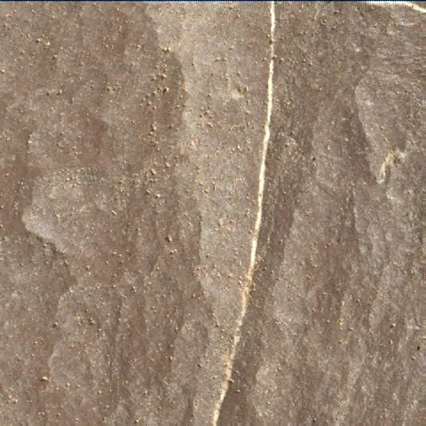 Sol 1996: Mars Hand Lens Imager (MAHLI)