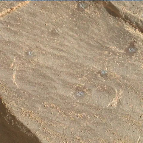 Sol 1996: Mars Hand Lens Imager (MAHLI)