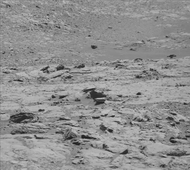 Sol 1998: Mast Camera (Mastcam)