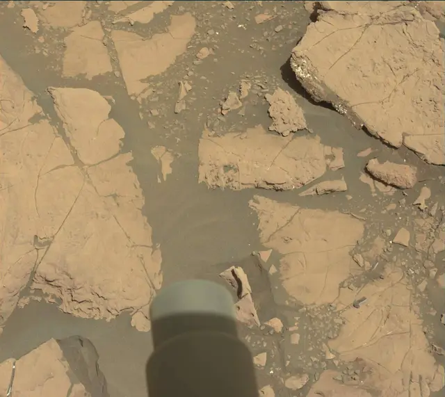 Sol 1999: Mast Camera (Mastcam)