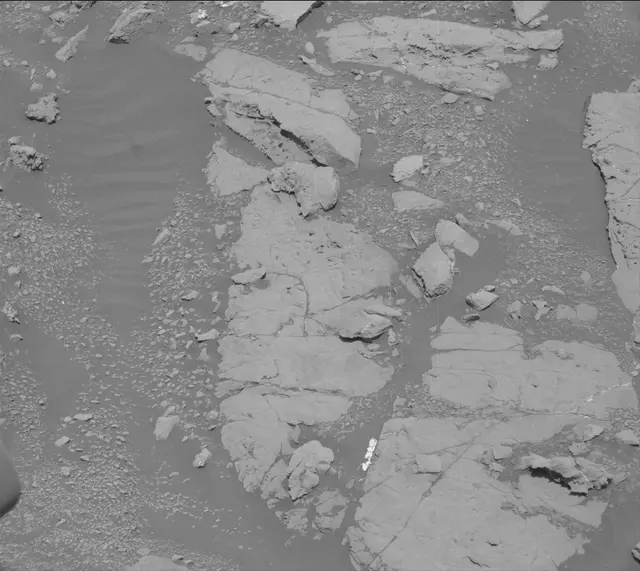 Sol 1999: Mast Camera (Mastcam)