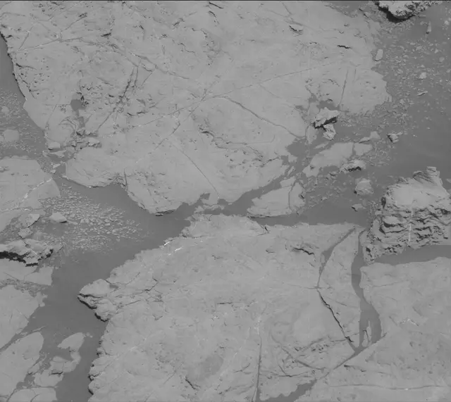 Sol 1999: Mast Camera (Mastcam)