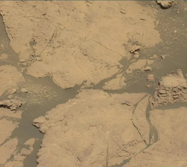 Sol 1999: Mast Camera (Mastcam)