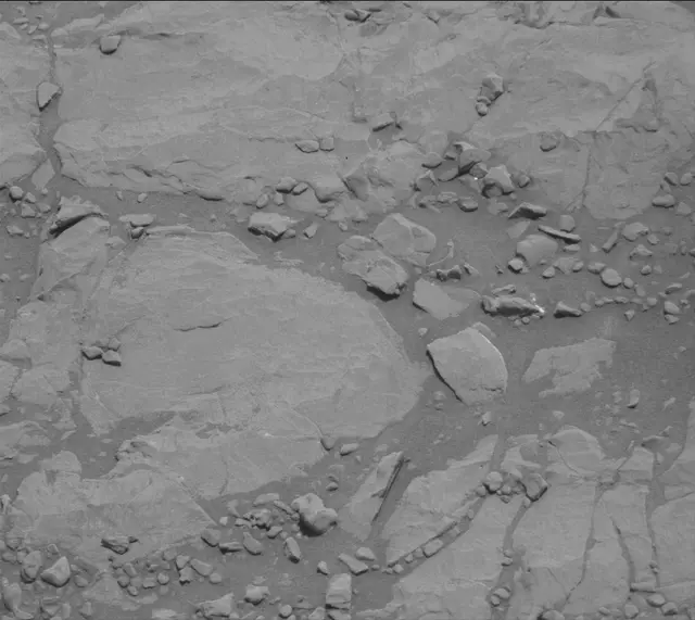 Sol 1999: Mast Camera (Mastcam)