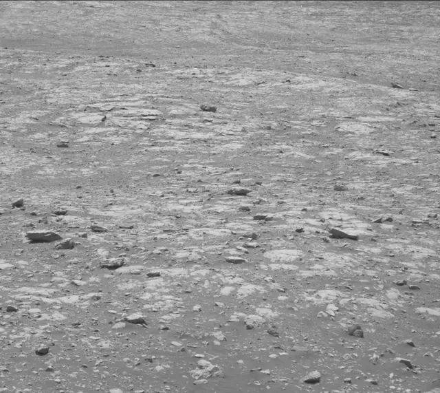 Sol 2000: Mast Camera (Mastcam)