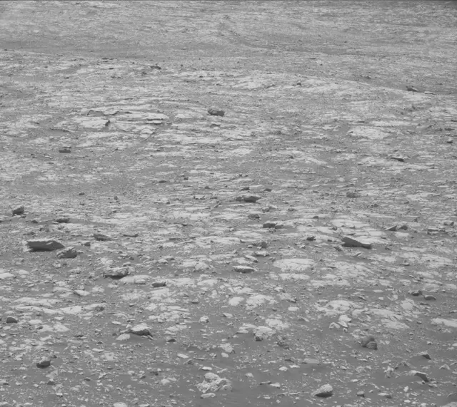 Sol 2000: Mast Camera (Mastcam)