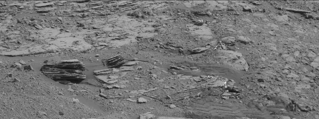 Sol 2000: Mast Camera (Mastcam)