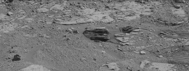 Sol 2000: Mast Camera (Mastcam)