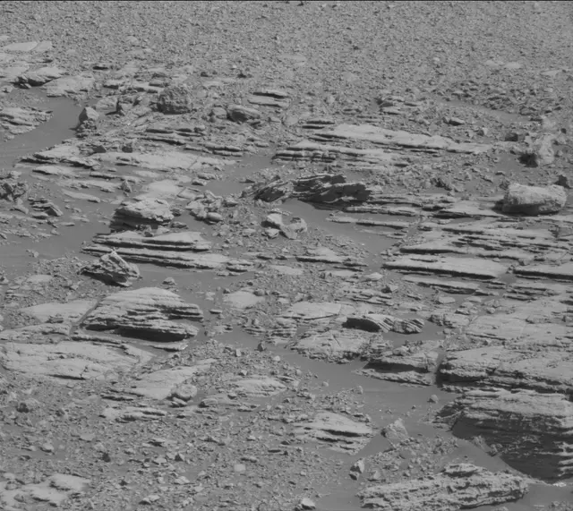 Sol 2000: Mast Camera (Mastcam)