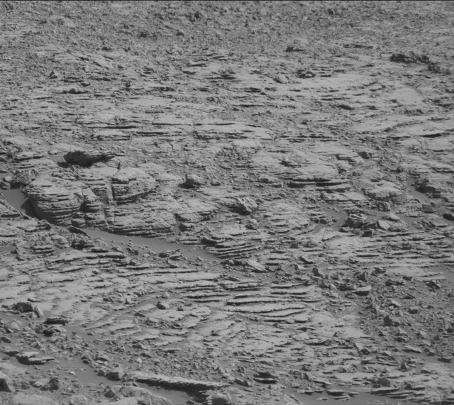 Sol 2000: Mast Camera (Mastcam)