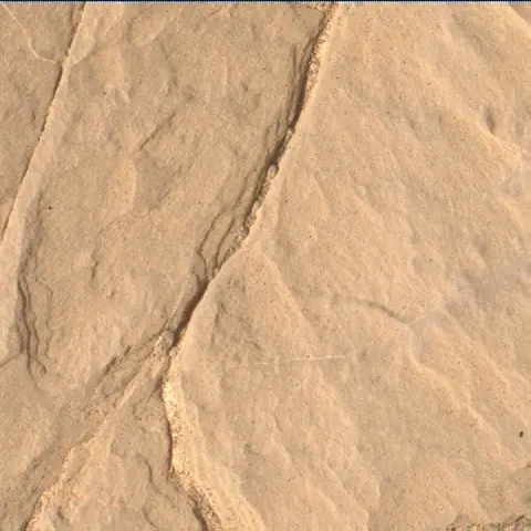 Sol 2000: Mars Hand Lens Imager (MAHLI)