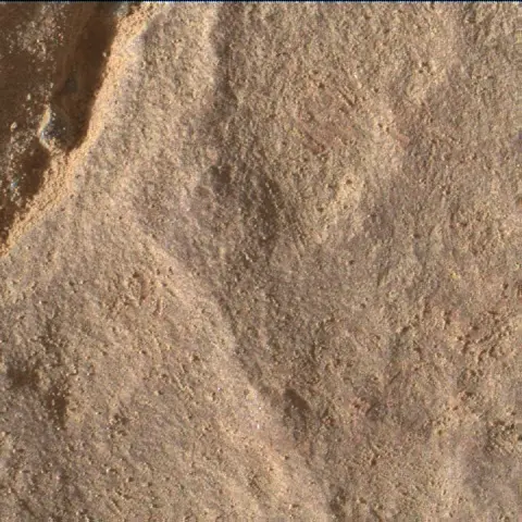 Sol 2000: Mars Hand Lens Imager (MAHLI)