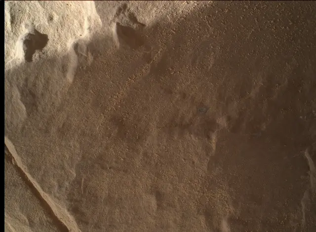 Sol 2001: Mars Hand Lens Imager (MAHLI)