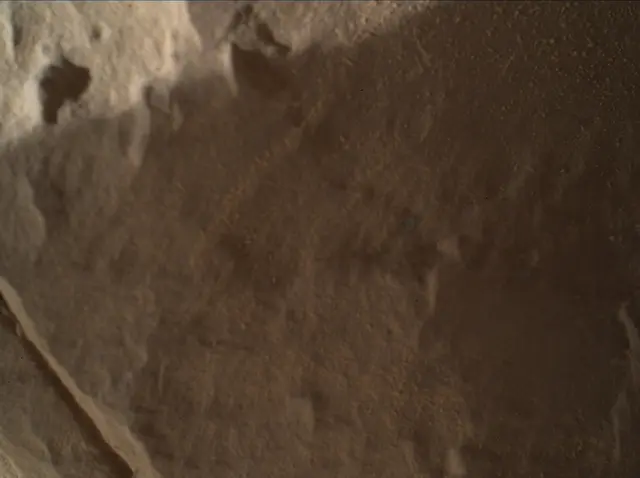Sol 2001: Mars Hand Lens Imager (MAHLI)