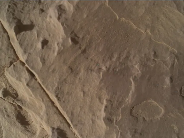 Sol 2001: Mars Hand Lens Imager (MAHLI)