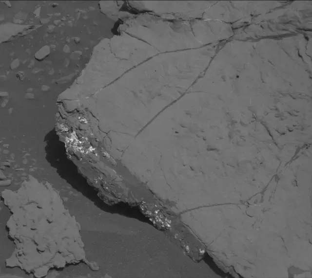 Sol 2002: Mast Camera (Mastcam)