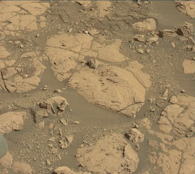 Sol 2003: Mast Camera (Mastcam)