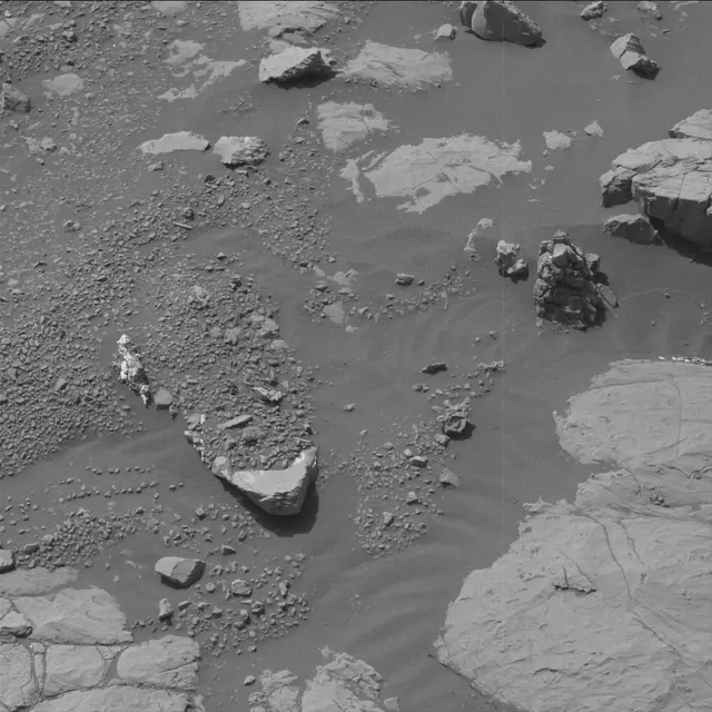 Sol 2003: Mast Camera (Mastcam)